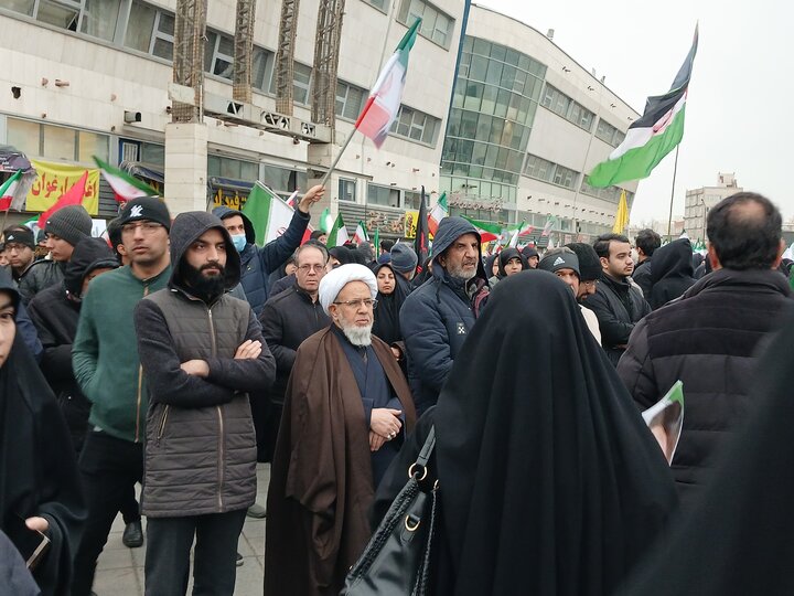 تصاویر/ بیعت با رهبر معظم انقلاب اسلامی درمشهد مقدس