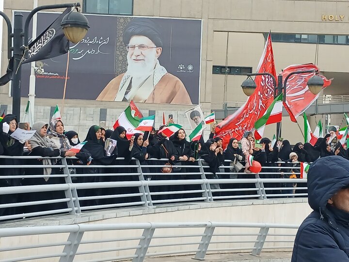 تصاویر/ بیعت با رهبر معظم انقلاب اسلامی درمشهد مقدس