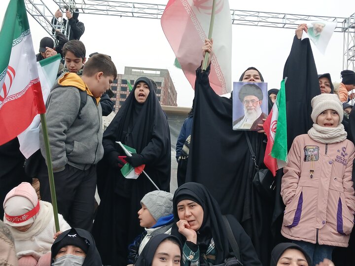 تصاویر/ بیعت با رهبر معظم انقلاب اسلامی درمشهد مقدس