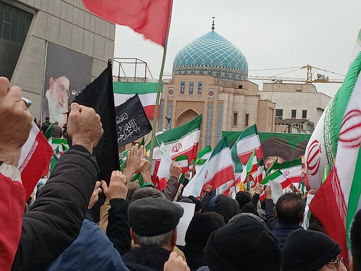 تصاویر/ بیعت با رهبر معظم انقلاب اسلامی درمشهد مقدس