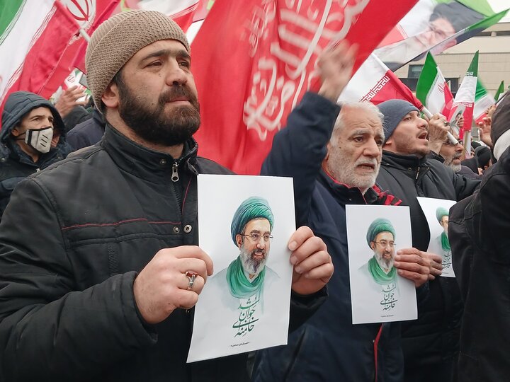 تصاویر/ بیعت با رهبر معظم انقلاب اسلامی درمشهد مقدس