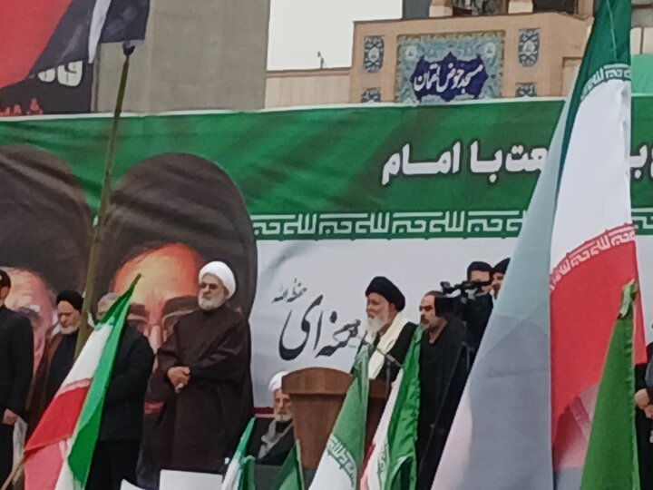 تصاویر/ بیعت با رهبر معظم انقلاب اسلامی درمشهد مقدس
