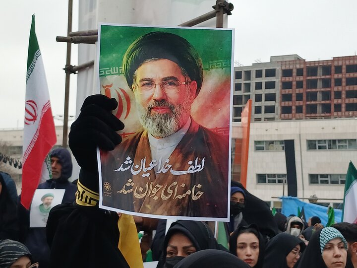 تصاویر/ بیعت با رهبر معظم انقلاب اسلامی درمشهد مقدس