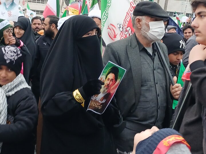 تصاویر/ بیعت با رهبر معظم انقلاب اسلامی درمشهد مقدس