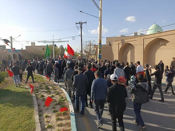 تصاویر/ اجتماع بهابادی ها در بیعت با آیت الله امام خامنه ای
