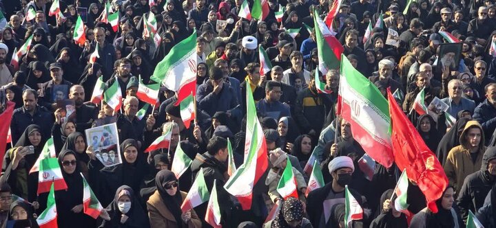 تصاویر/بیعت مردم اراک با منتخب خبرگان ملت
