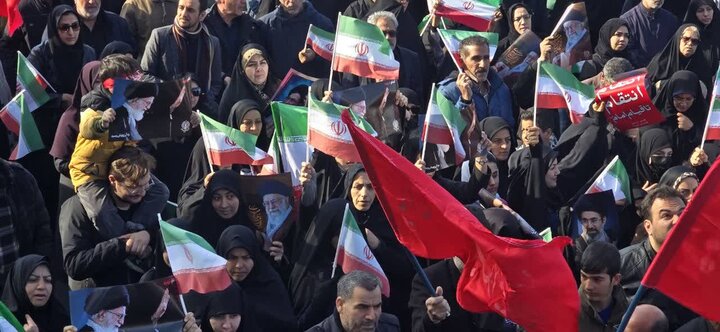 تصاویر/بیعت مردم اراک با منتخب خبرگان ملت