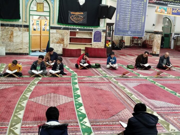 تصاویر/ محفل انس با قرآن به یاد شهدای جنگ تحمیلی آمریکایی صهیونی