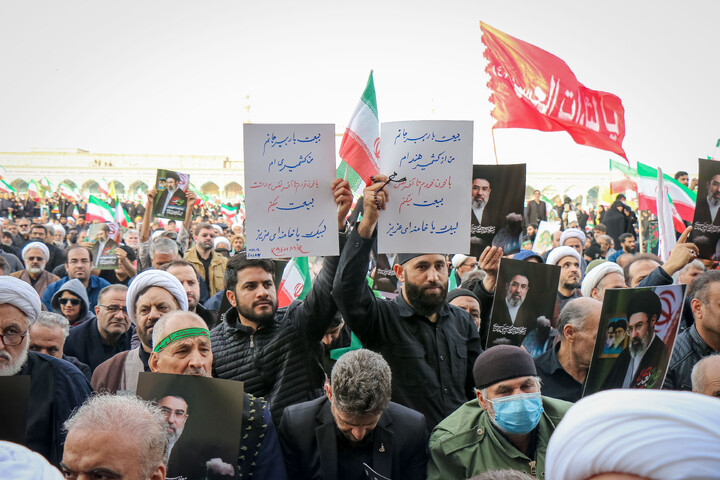 تصاویر/ اجتماع عظیم مردم‌ انقلابی قم در بیعت با سومین رهبر انقلاب در مسجد مقدس جمکران