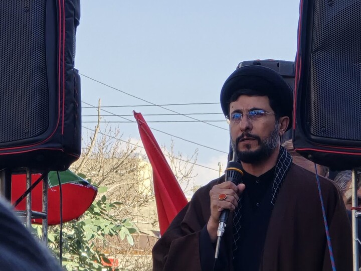 تصاویر / جتماع بزرگ بیعت با امام امت در تویسرکان