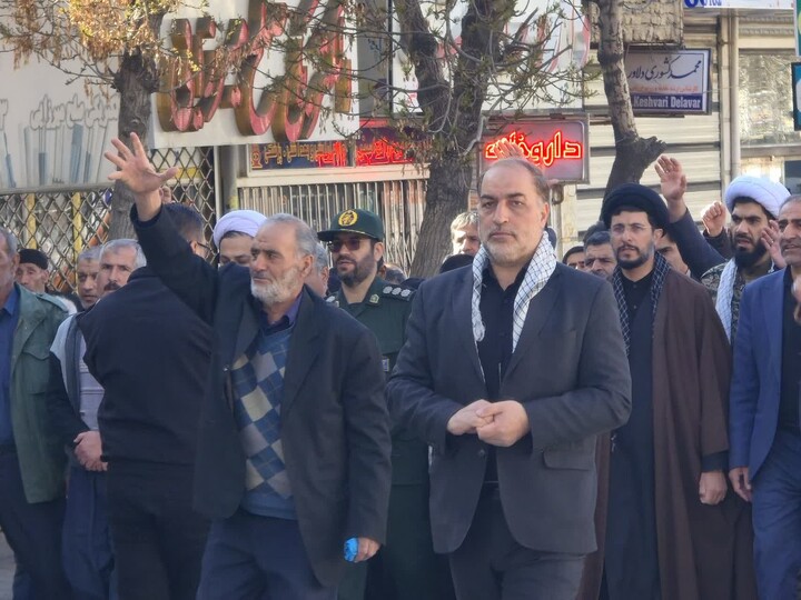 تصاویر / جتماع بزرگ بیعت با امام امت در تویسرکان
