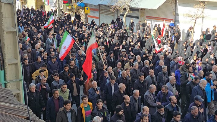 تصاویر / جتماع بزرگ بیعت با امام امت در تویسرکان