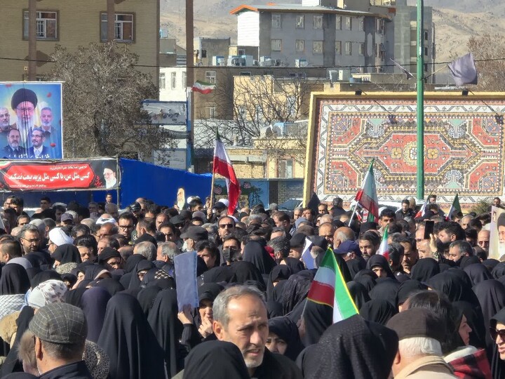 تصاویر / جتماع بزرگ بیعت با امام امت در تویسرکان