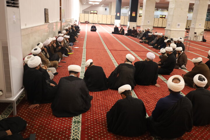 تصاویر/جلسه قرارگاه جنگ ترکیبی بلاغ مبین حوزه علمیه هرمزگان