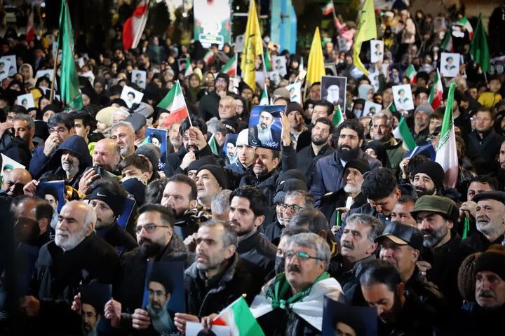 تصاویر/مراسم شبی با شهید والامقام علی اسفندانی در میدان و حسینیه شهدای اراک