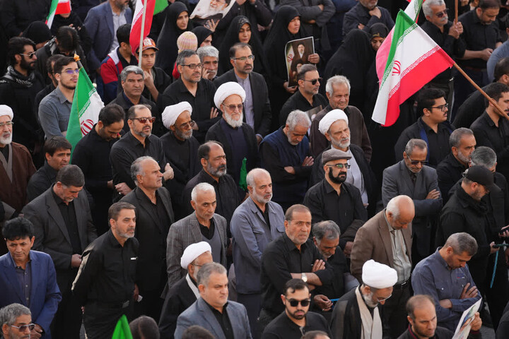 تصاویر / بیعت یزدی ها با سومین رهبر انقلاب اسلامی