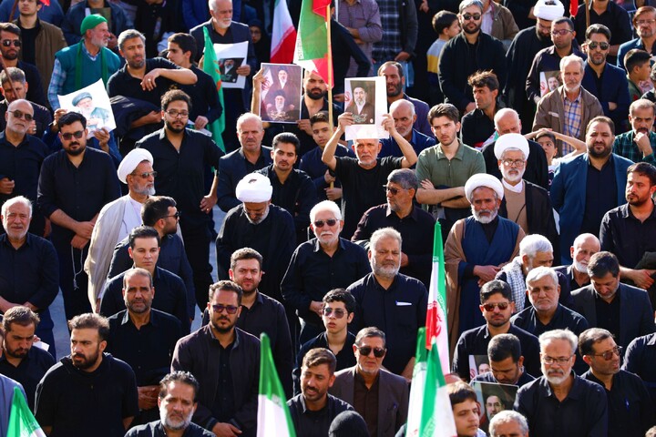 تصاویر / بیعت یزدی ها با سومین رهبر انقلاب اسلامی