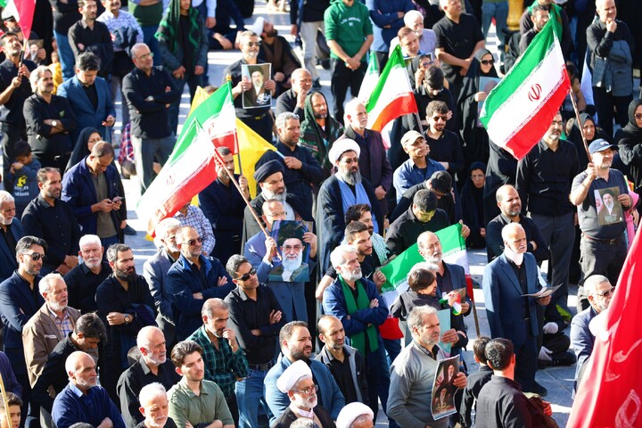 تصاویر / بیعت یزدی ها با سومین رهبر انقلاب اسلامی