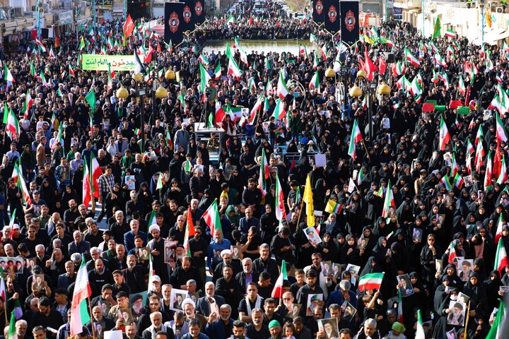 تصاویر / بیعت یزدی ها با سومین رهبر انقلاب اسلامی