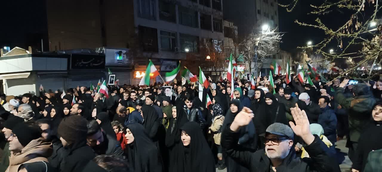 بانوان آذربایجان غربی  همواره در میدان دفاع از نظام حاضر بوده‌اند