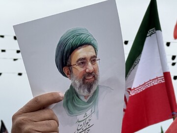 اعلام بیعت طلاب و اساتید مدرسه علمیه سالار شهیدان تبریز با حضرت آیت‌الله سیدمجتبی خامنه‌ای