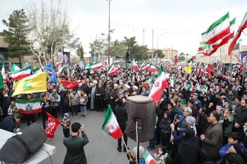 تصاویر/ اجتماع بیعت مردم ولایتمدار شهرستان سمنان با حضرت آیت‌الله سید مجتبی خامنه‌ای
