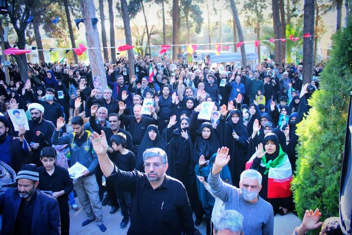 تصاویر/ بیعت حماسی مردم اردکان با ولی امر مسلمین جهان
