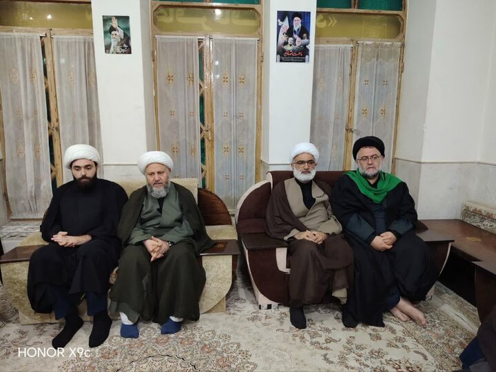تصاویر/حضور تبیینی امام جمعه در مساجدو جلسه ائمه جماعات منطقه یک شهر آران وبیدگل