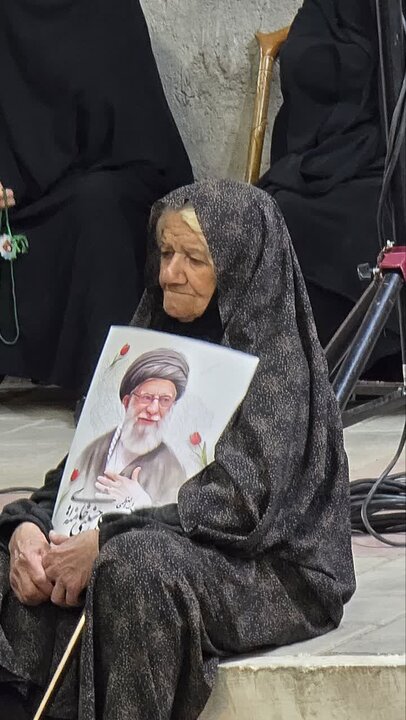 تصاویر/ اجتماع مردمی بیعت با آیت الله سیدمجتبی خامنه ای در مشکات