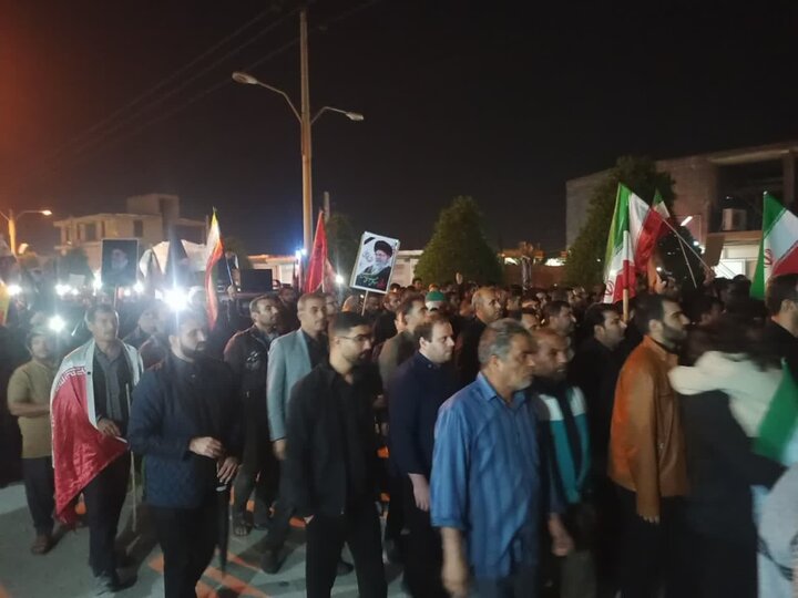 تصاویر/ عزاداری خیابانی مردم آبپخش در سوگ رهبر انقلاب