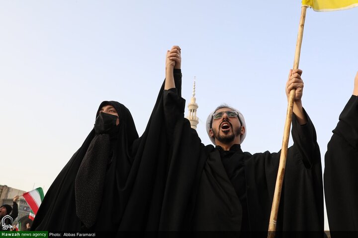 Photos/ Qom, Cœur Battant de la Révolution, Témoigne d’une Union Historique à Jamkaran /L’hommage d’allégeance au Ayatollah Mojtaba Khamenei