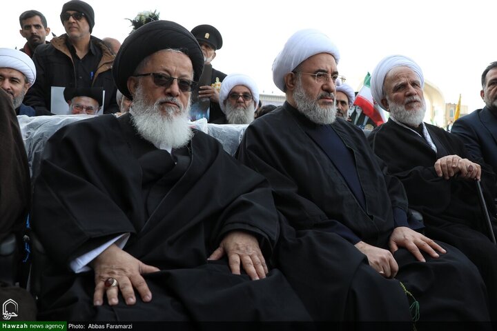 Photos/ Qom, Cœur Battant de la Révolution, Témoigne d’une Union Historique à Jamkaran /L’hommage d’allégeance au Ayatollah Mojtaba Khamenei