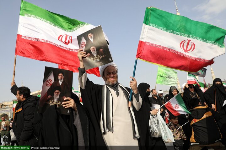 Photos/ Qom, Cœur Battant de la Révolution, Témoigne d’une Union Historique à Jamkaran /L’hommage d’allégeance au Ayatollah Mojtaba Khamenei
