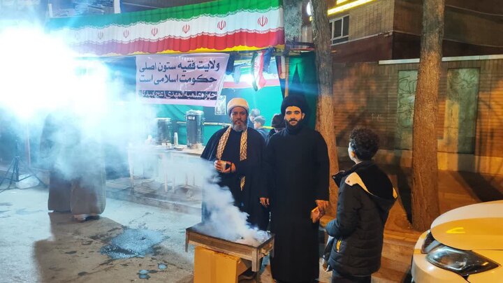 تصاویر/ فعالیت گروه جهادی مدرسه علمیه المهدی(عج) آران‌ و بیدگل با هدف تبیین جایگاه ولایت فقیه