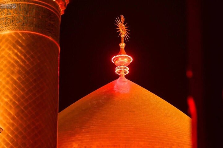 Photos/Des fidèles en prière et en larmes au mausolée de l’Imam Ali (AS) lors des jours de martyre du Commandeur des croyants