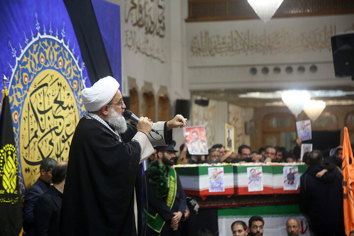 وداع با پیکر مطهر ۵ شهید حملات آمریکایی صهیونی در حرم بانوی کرامت