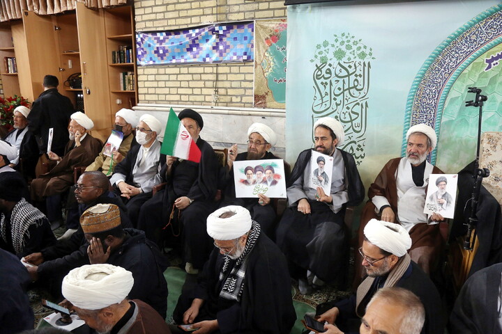 تصاویر/ آیین بیعت المصطفاییان با ولی امر مسلمین جهان حضرت آیت الله سید مجتبی خامنه ای