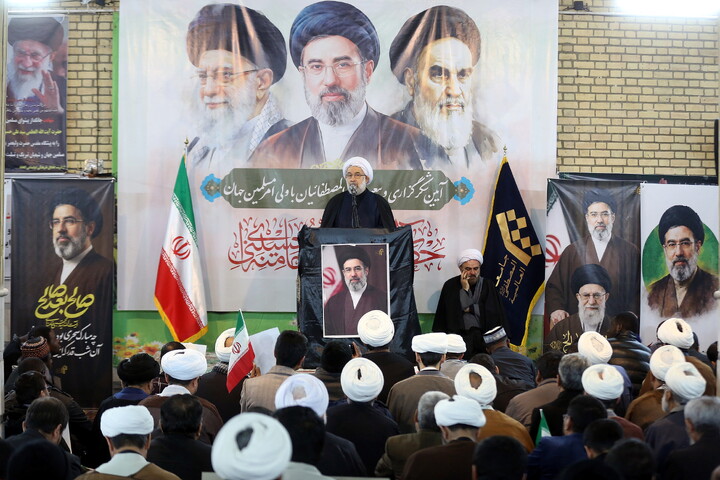 تصاویر/ آیین بیعت المصطفاییان با ولی امر مسلمین جهان حضرت آیت الله سید مجتبی خامنه ای