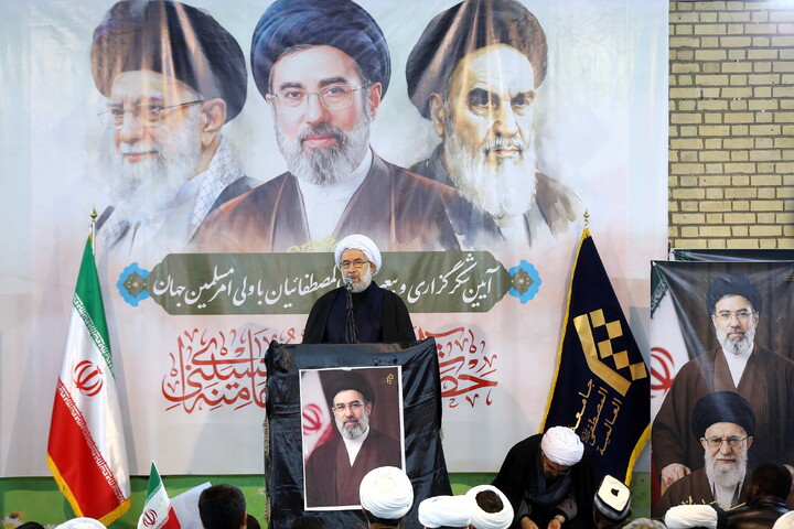 تصاویر/ آیین بیعت المصطفاییان با ولی امر مسلمین جهان حضرت آیت الله سید مجتبی خامنه ای