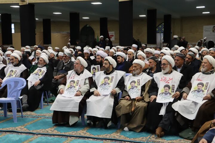 تصاویر/ بیعت علمای شیعه و اهل سنت شهرستان ارومیه با آیت الله سید مجتبی خامنه ای