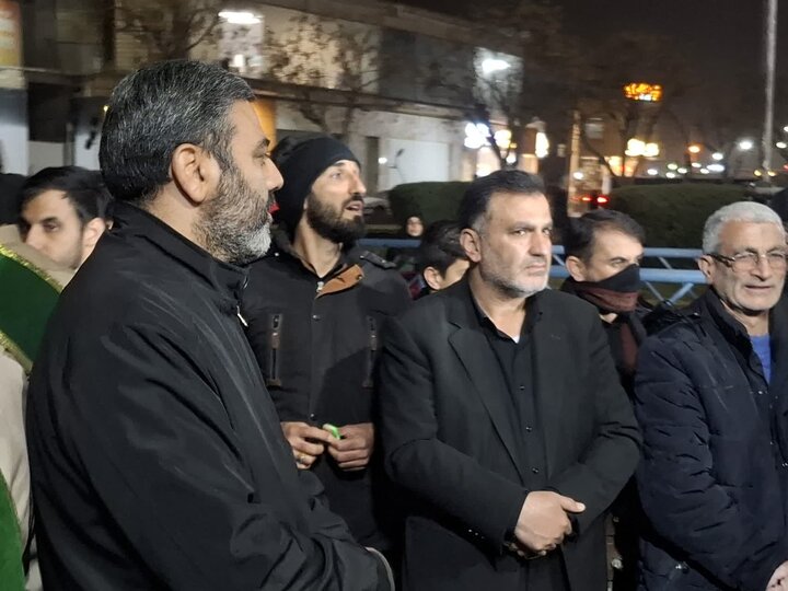 تصاویر/ اجتماع مردمی بیعت با رهبری سوم همراه با وداع چهار شهید مدافع وطن درکاشان