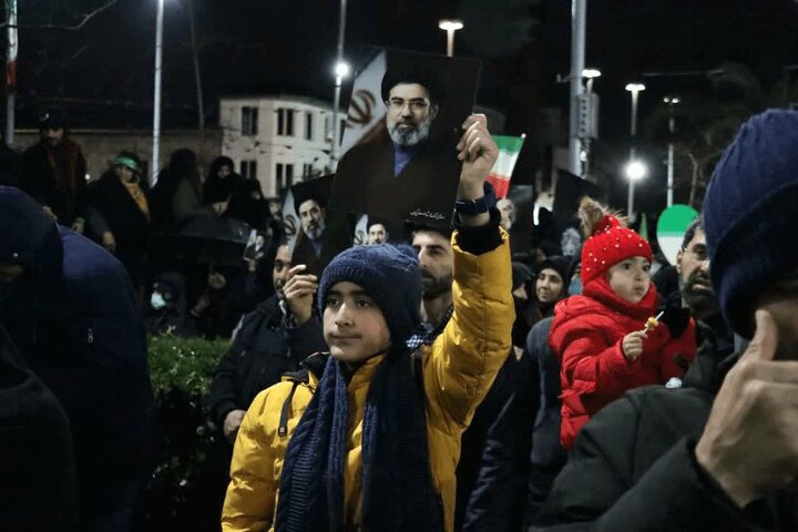 تصاویر/ بیعت مردم دیار میرزا کوچک خان با سومین رهبر انقلاب اسلامی ایران