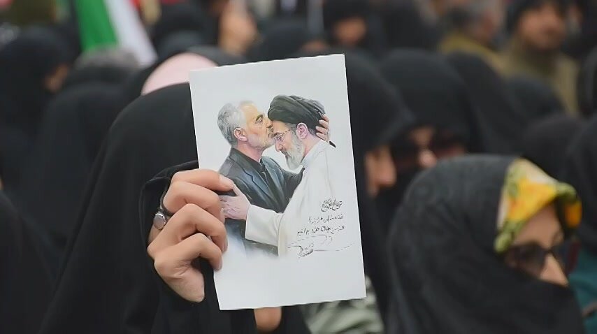 فیلم| حضور با شکوه مردم شاهرود در اجتماع مردمی و ماندگار بیعت با رهبر سوم انقلاب