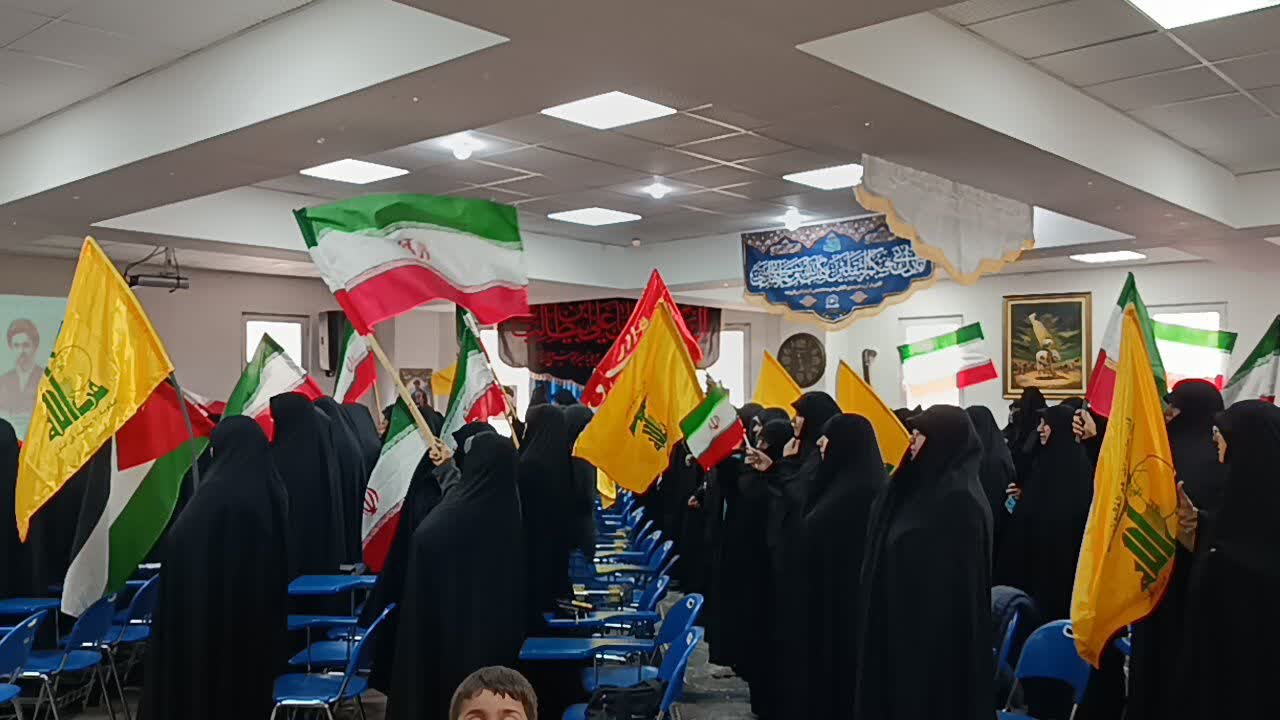 بیعت طلاب خواهر آذربایجان غربی با رهبر معظم انقلاب اسلامی