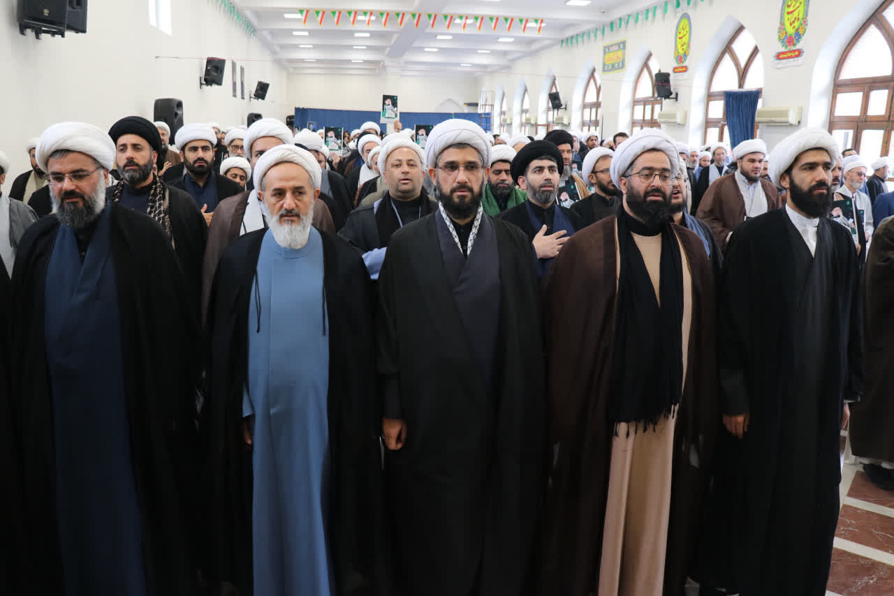 تصاویر/ بیعت علما و روحانیون گلستان با سومین رهبر انقلاب اسلامی