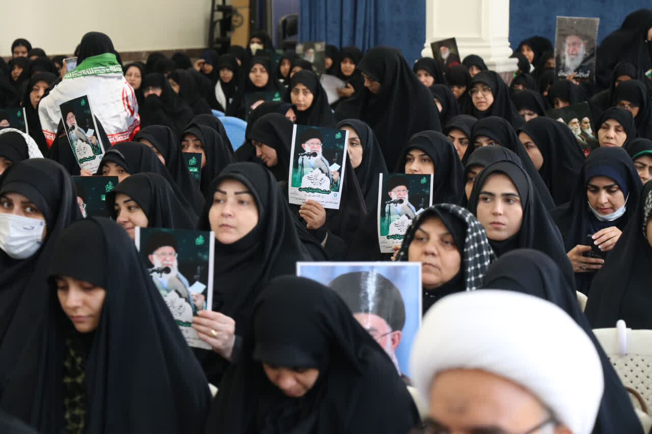 تصاویر/ بیعت علما و روحانیون گلستان با سومین رهبر انقلاب اسلامی