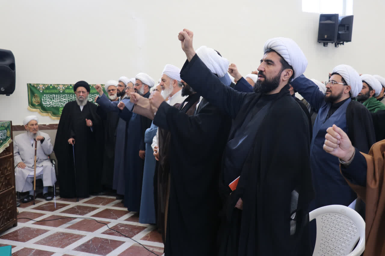 تصاویر/ بیعت علما و روحانیون گلستان با سومین رهبر انقلاب اسلامی