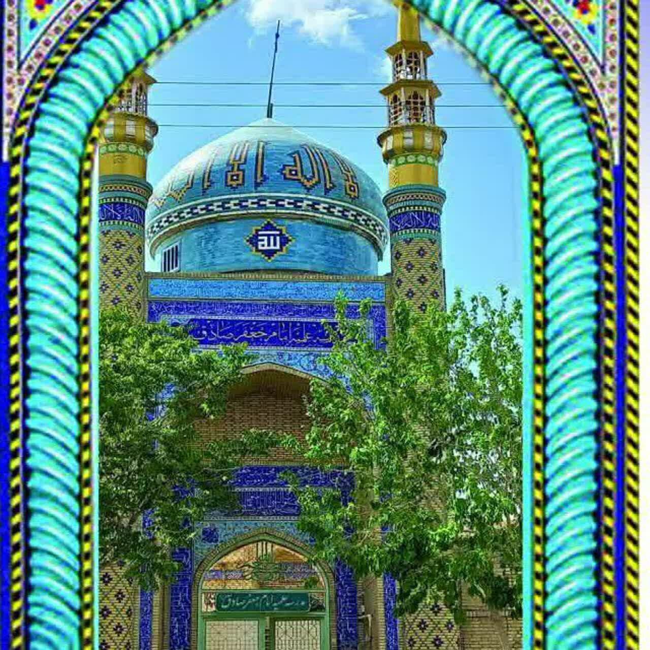 بیعت طلاب مدرسه علمیه امام جعفر صادق شهربابک با حضرت آیت الله سید مجتبی خامنه ای