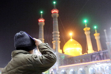 تصاویر/ مراسم احیا شب بیست و یکم ماه مبارک رمضان در حرم حضرت معصومه (س)