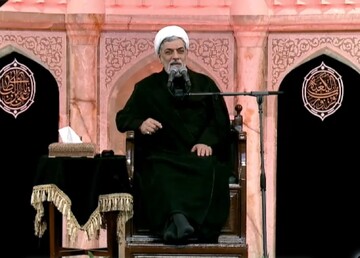 اطاعت از رهبر اسلامی و صبر، از عوامل تحقق نصرت الهی است